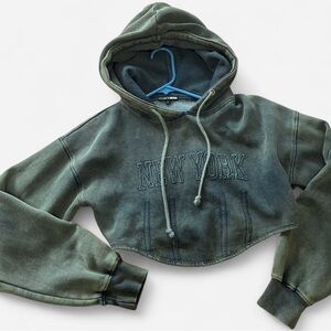 Green Cropped Hoodie with New York Embroidery